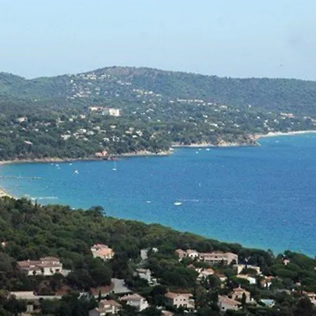 Magnifique T3 Climatise Au Dernier Etage Avec Bureau A - Fr-1-100-212 * Cavalaire-sur-Mer